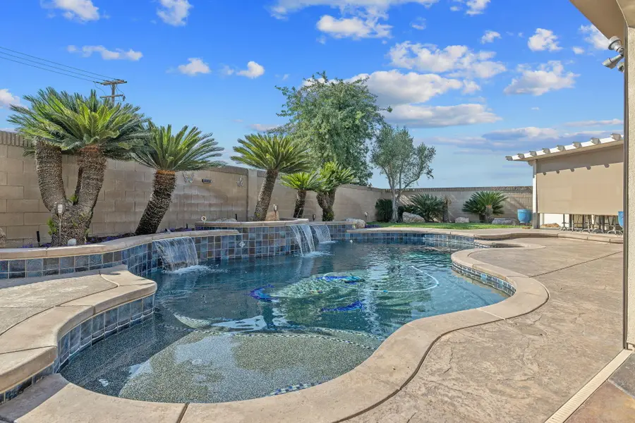 382 Hemmingway Court, Tulare, CA 93274 - #3