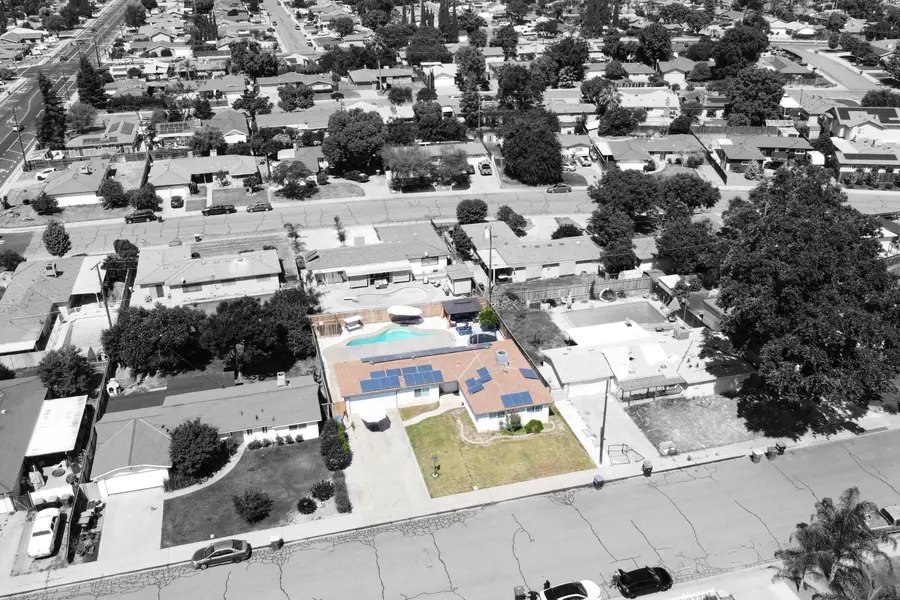 1115 S Valley Street, Visalia, CA 93277 - #3
