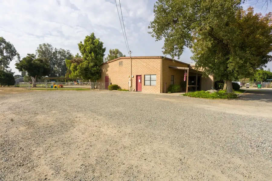 1841 N Westwood Street, Porterville, CA 93257 - #2