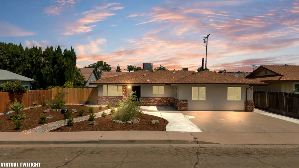 634 W Theta Avenue, Porterville, CA 93257 - #1