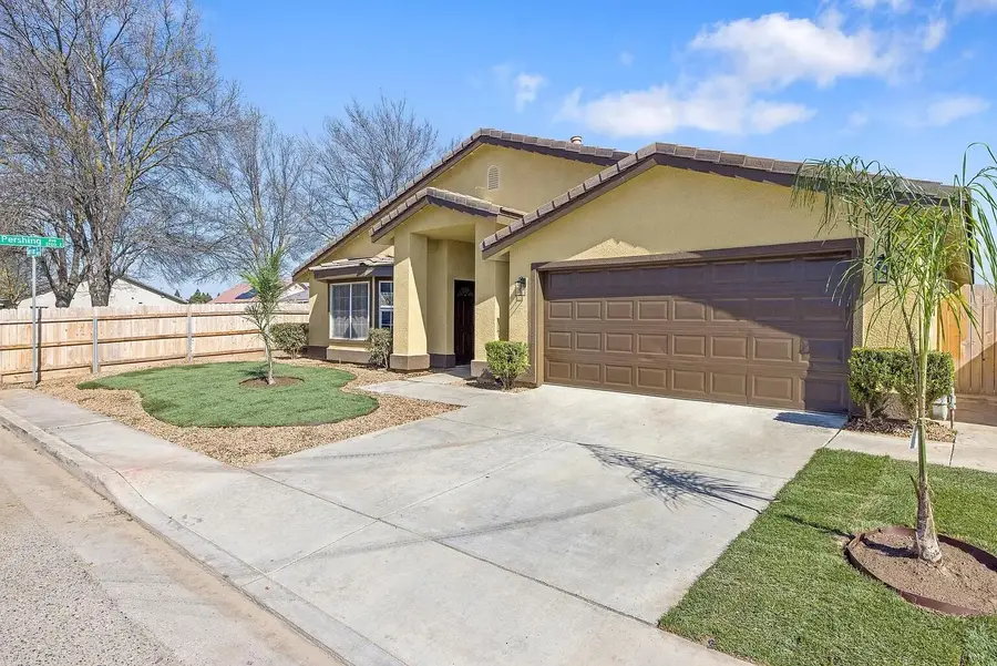 1050 N Sumter Court, Visalia, CA 93292 - #3