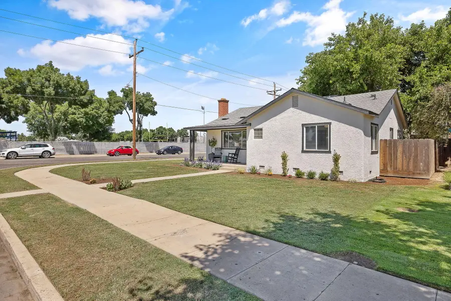 301 Lenox Avenue, Exeter, CA 93221 - #2