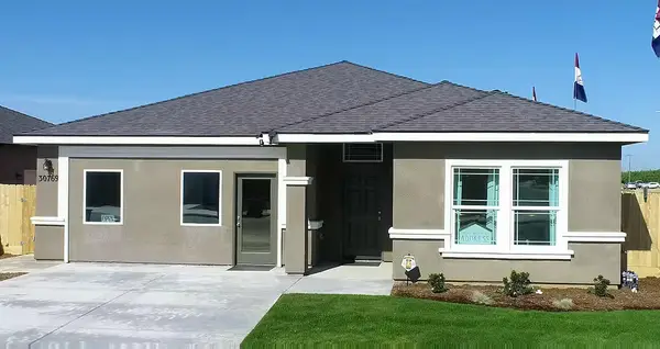 30769 Ashland Road, Visalia, CA 93292