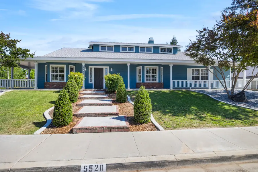 5520 W Vassar Avenue, Visalia, CA 93277 - #2