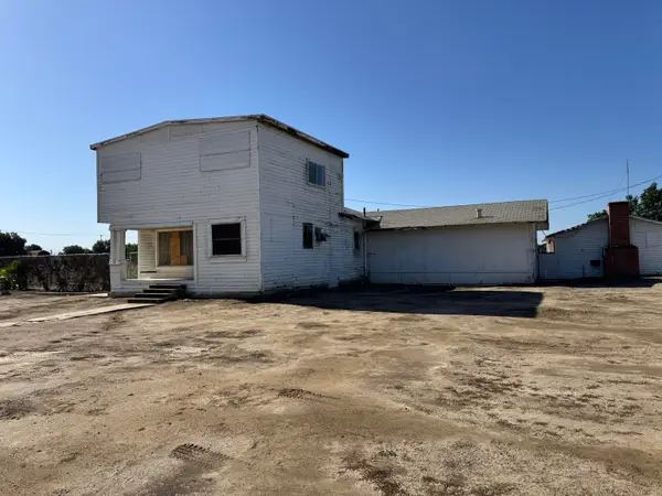 633 W Westfield Avenue, Porterville, CA 93257