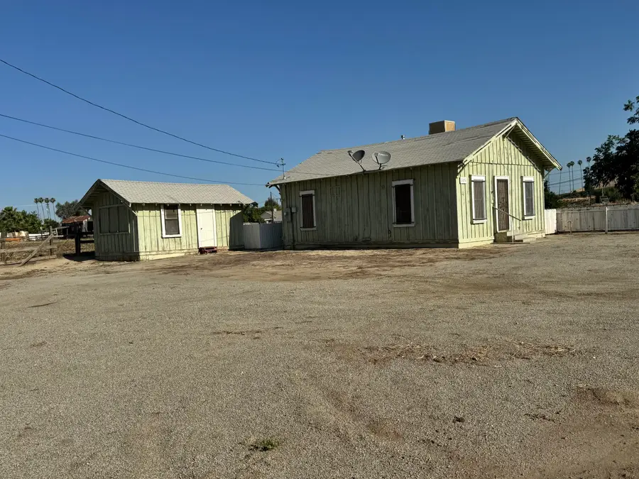 1109 N Jaye Street, Porterville, CA 93257 - #2