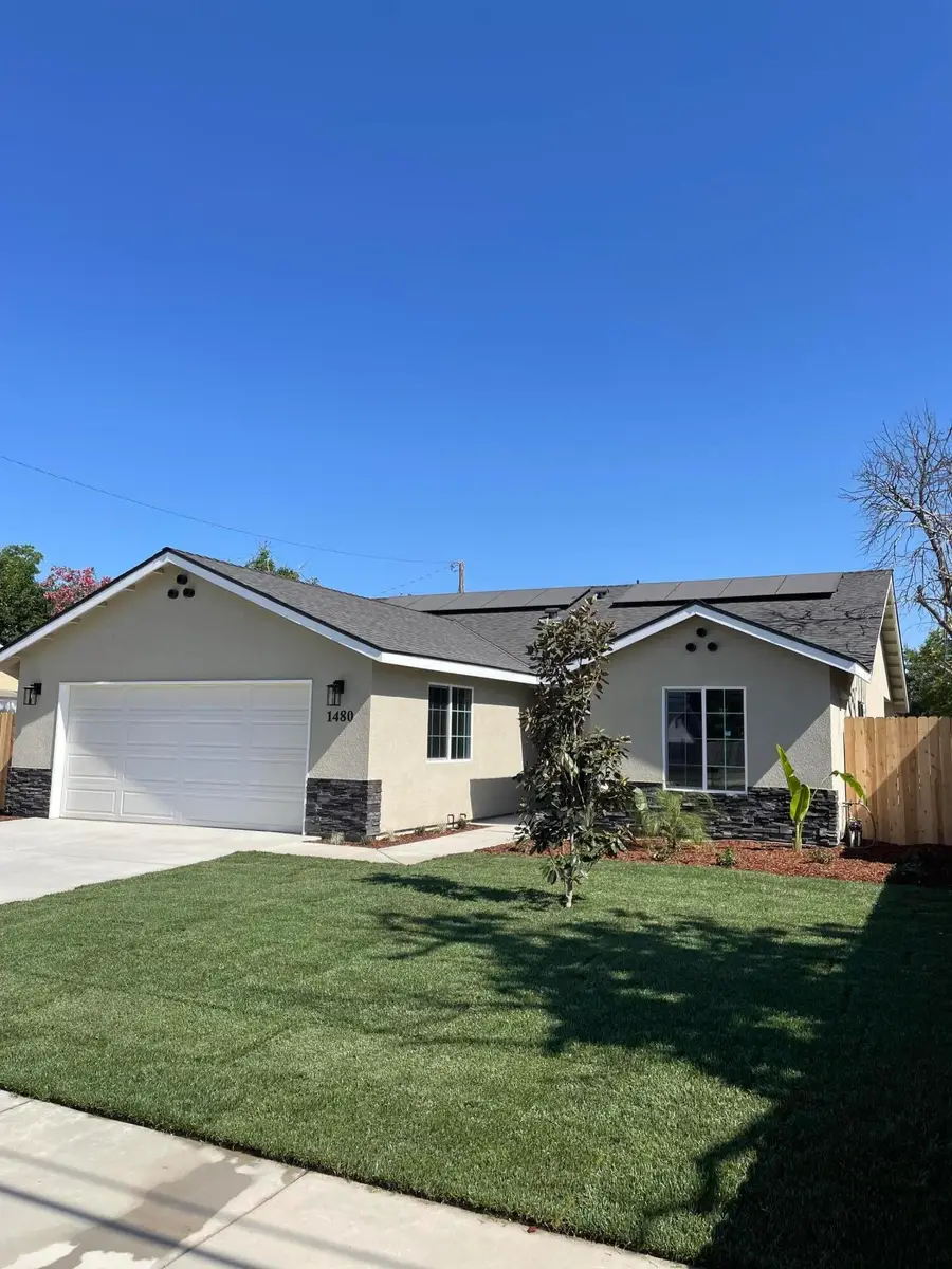1480 E Alpine Avenue, Tulare, CA 93274 - #2
