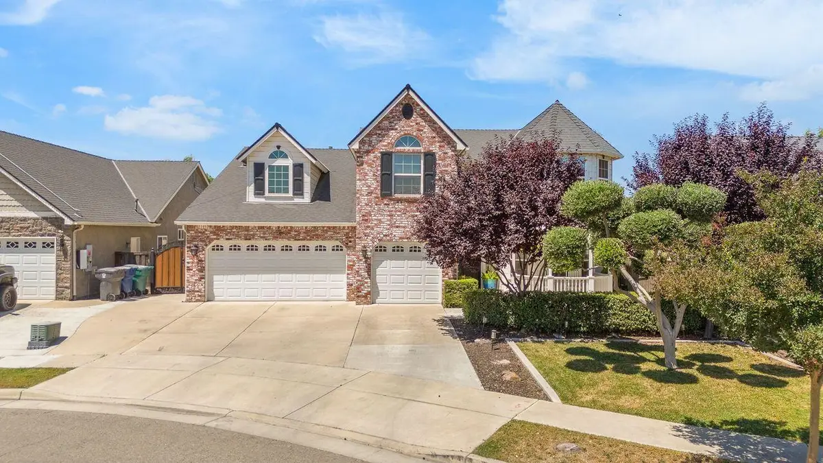 985 Black Rock Court, Tulare, CA 93274 - #1