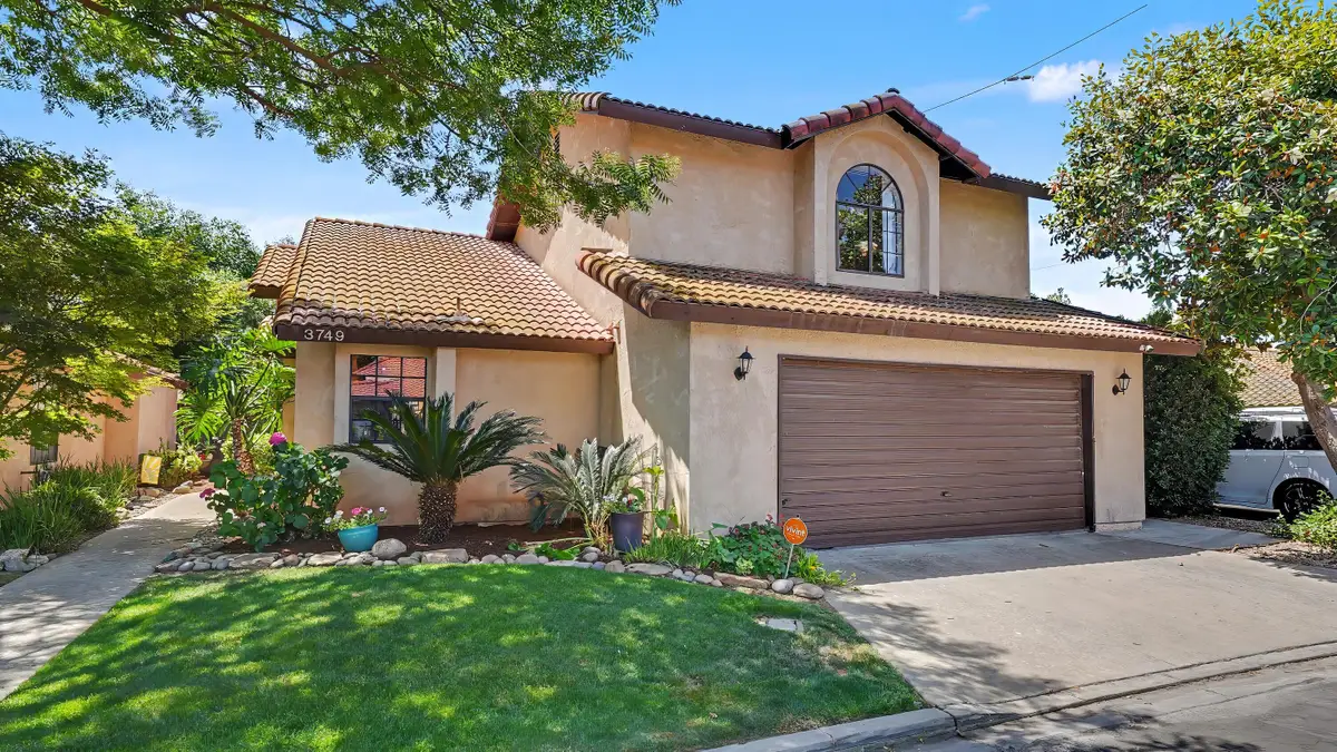 3749 W Damsen Avenue, Visalia, CA 93291 - #1