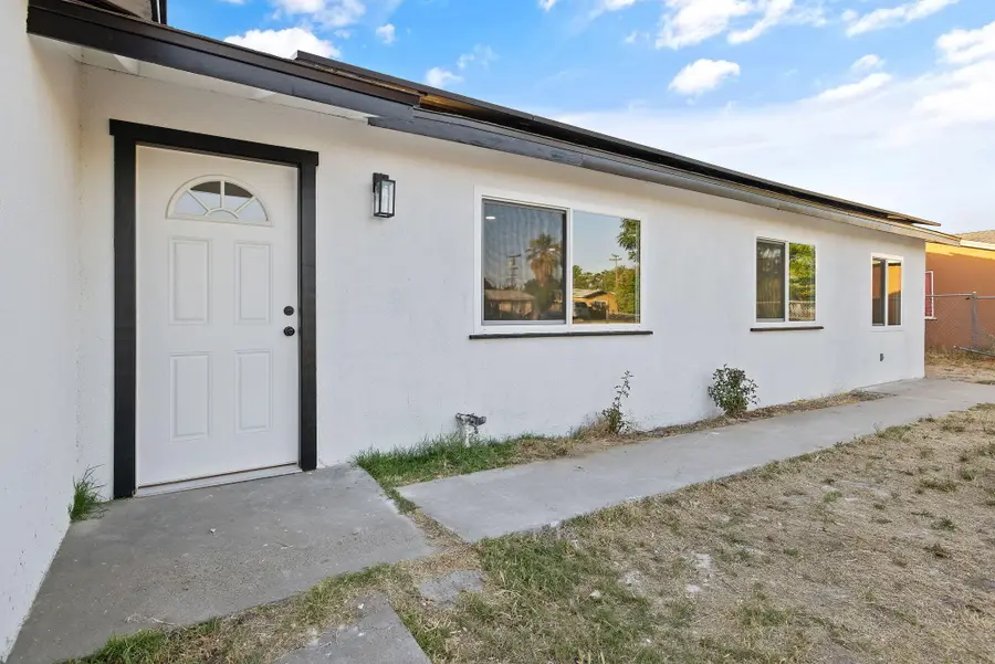 8728 E Khan Street, Selma, CA 93662 - #3
