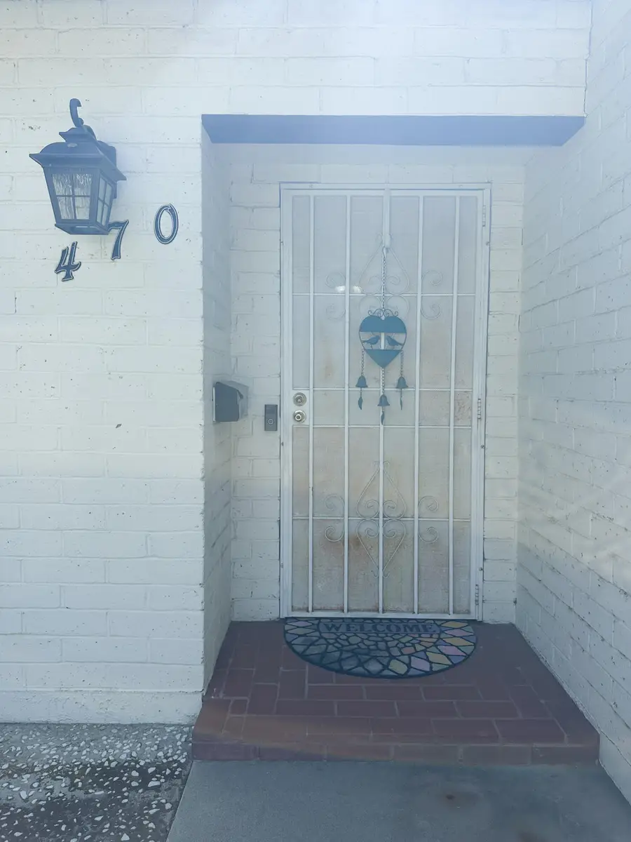 470 N Bates Avenue, Dinuba, CA 93618 - #3