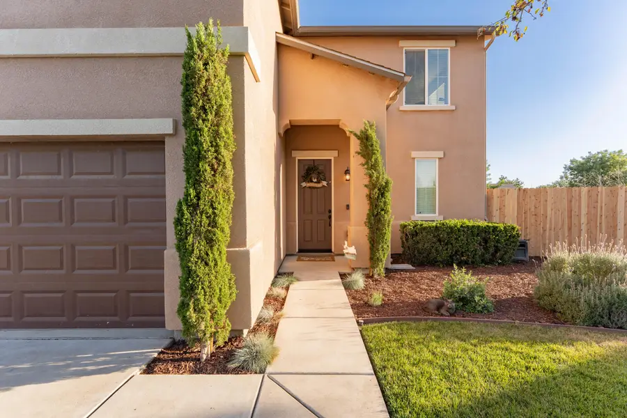 2335 W Flagstaff Court, Visalia, CA 93291 - #2