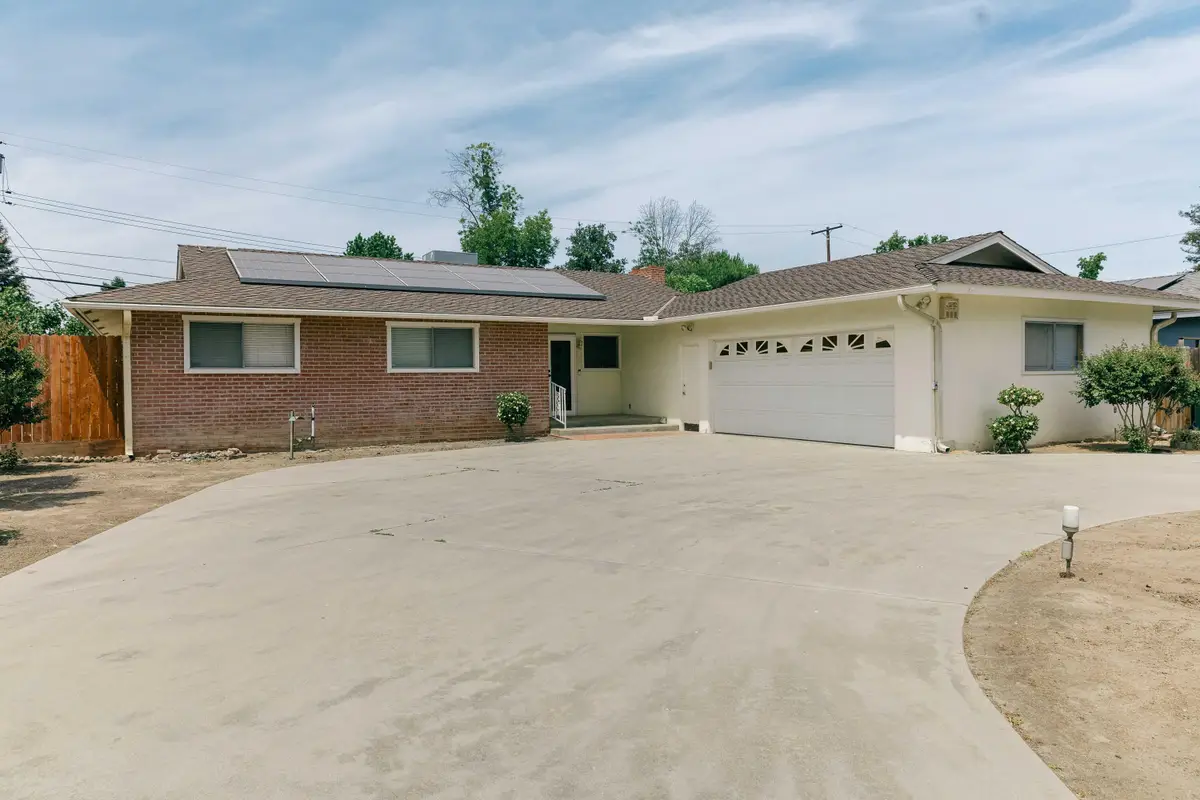 132 E Gannon Drive, Tulare, CA 93274 - #1