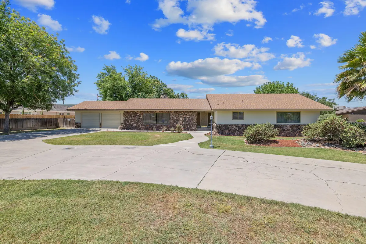 8640 12th Avenue, Hanford, CA 93230 - #1