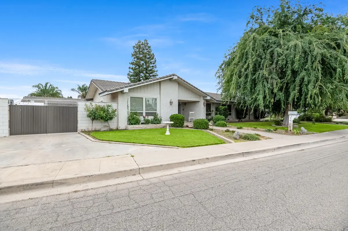 1546 S Wellsley Street, Visalia, CA 93277 - #1