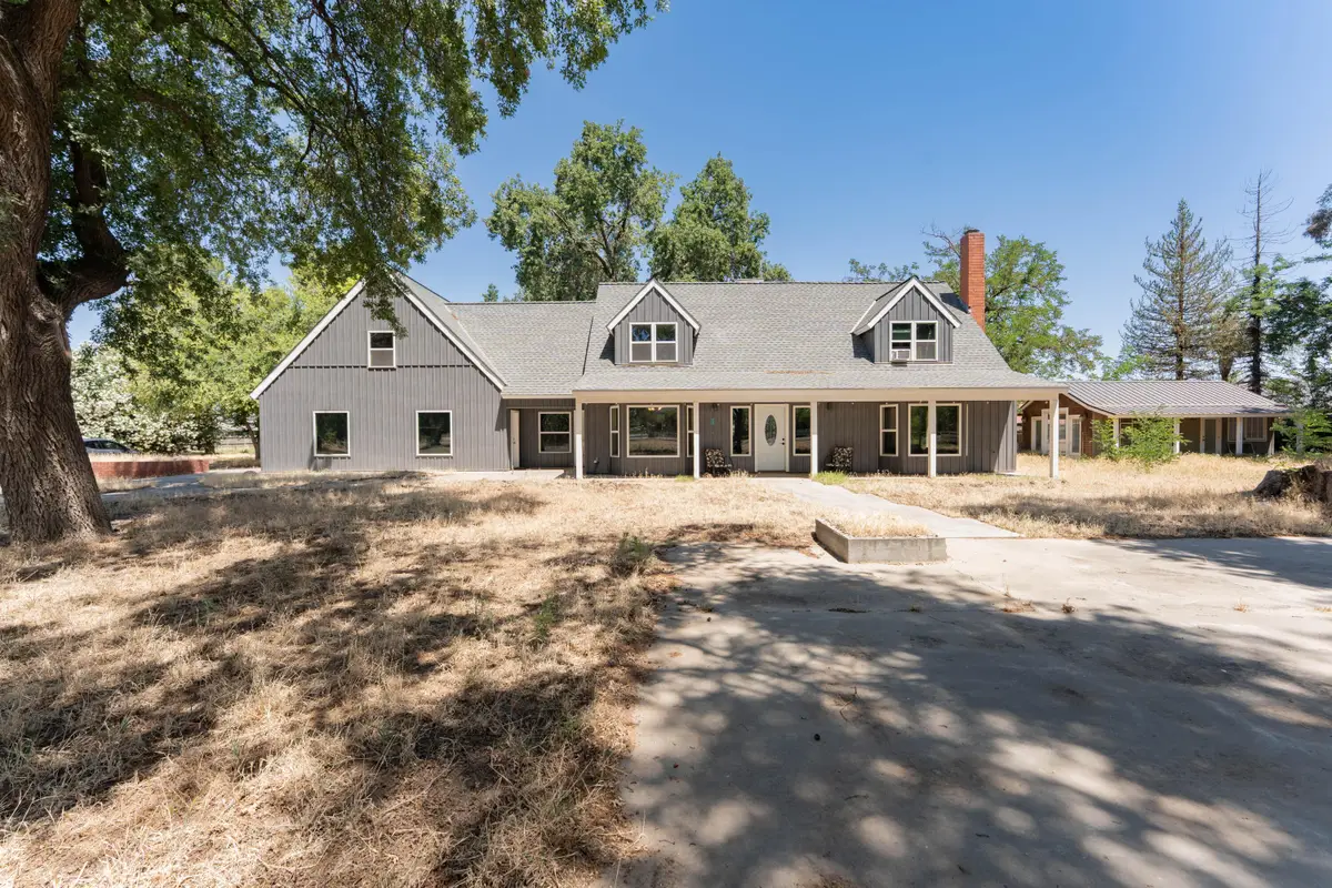 1150 E Hanford Armona Road, Lemoore, CA 93245 - #1