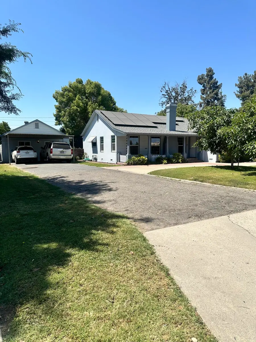 933 E Cross Avenue, Tulare, CA 93274 - #2