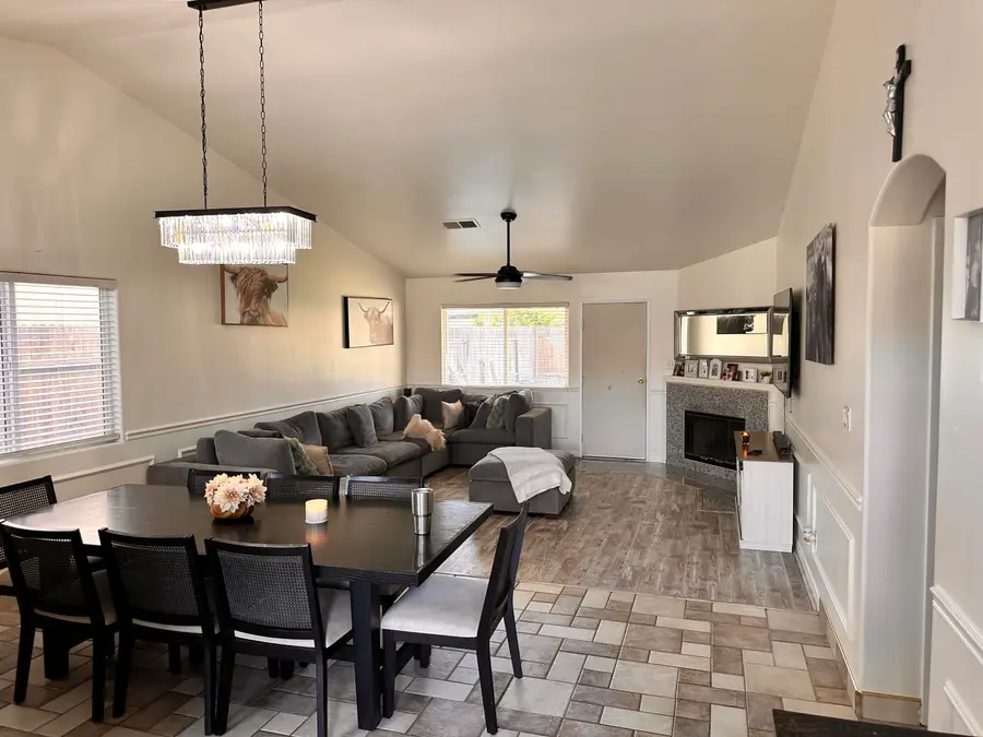 7108 Drift Creek Street, Bakersfield, CA 93313 - #3
