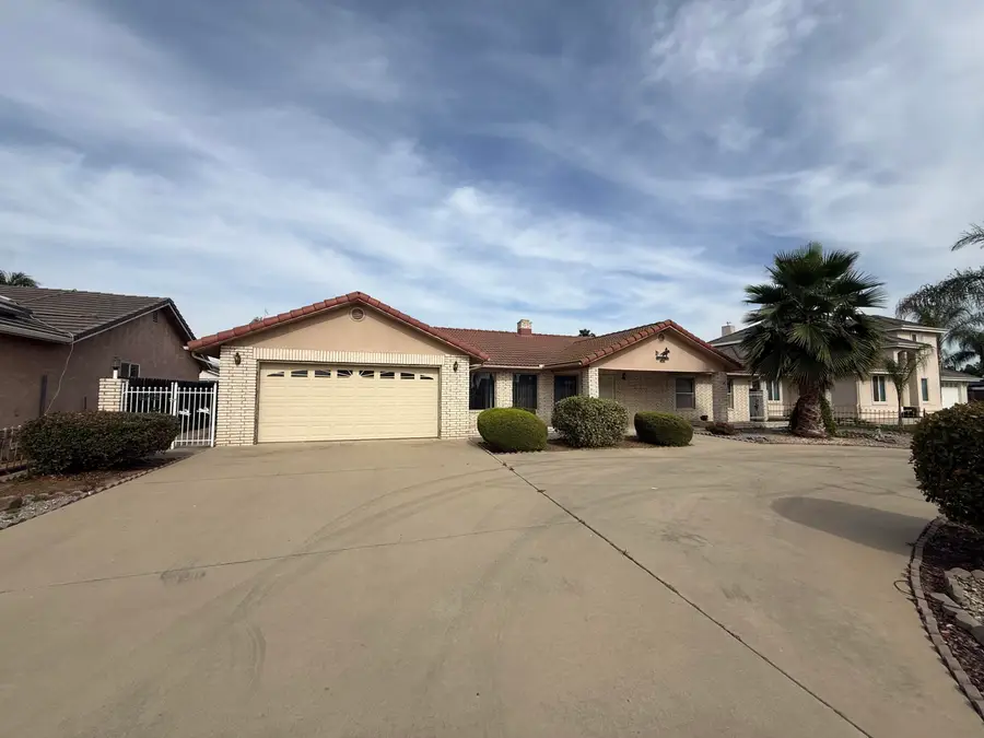 826 Michael Lynn, Lindsay, CA 93247 - #2