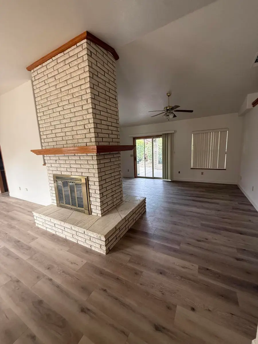 826 Michael Lynn, Lindsay, CA 93247 - #3
