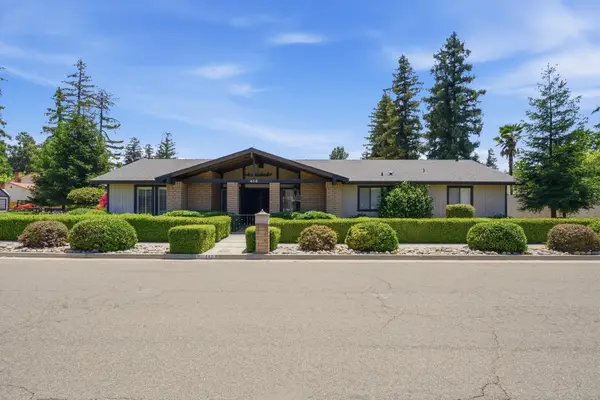 445 E Chevy Chase Drive, Tulare, CA 93274