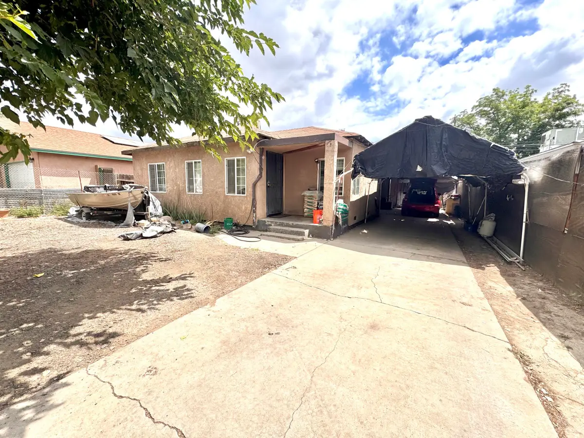 712 S G Street, Tulare, CA 93274 - #1