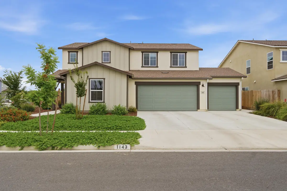 1143 E Packwood Avenue, Visalia, CA 93292 - #1