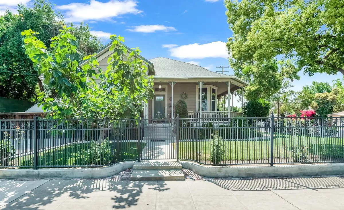 613 N Floral Street, Visalia, CA 93291 - #1
