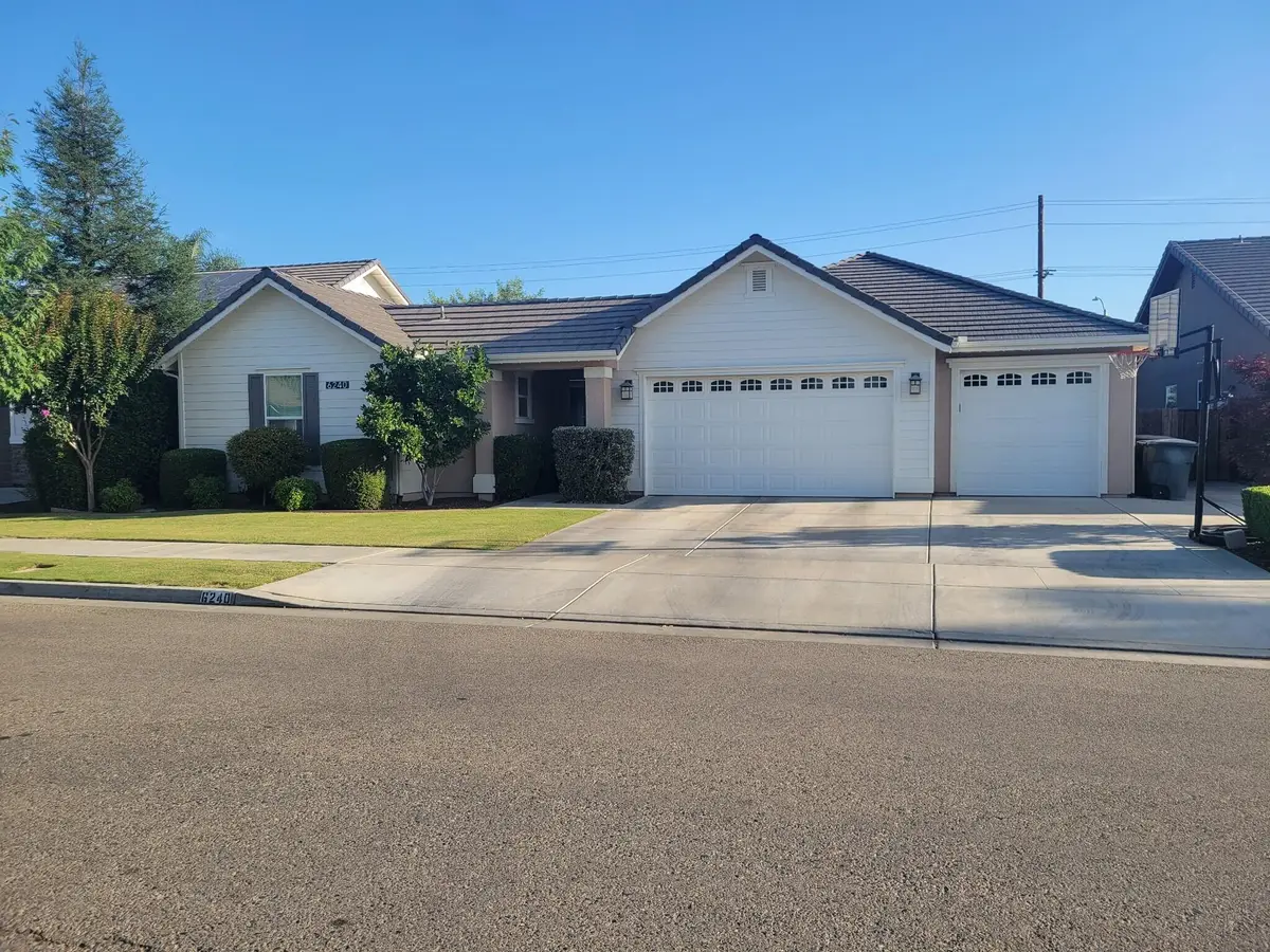 6240 W Lark Avenue, Visalia, CA 93291 - #1