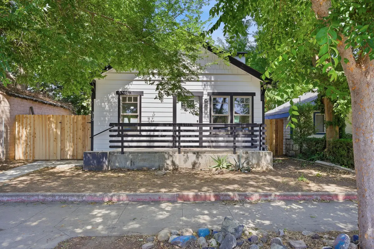 313 S C Street, Exeter, CA 93221 - #1
