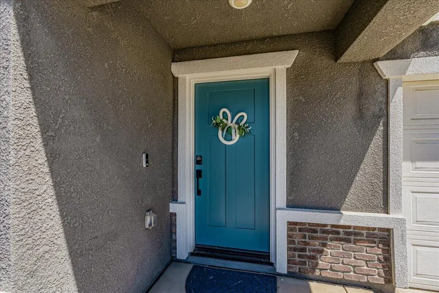 2428 Wolf Creek Place, Tulare, CA 93274 - #2
