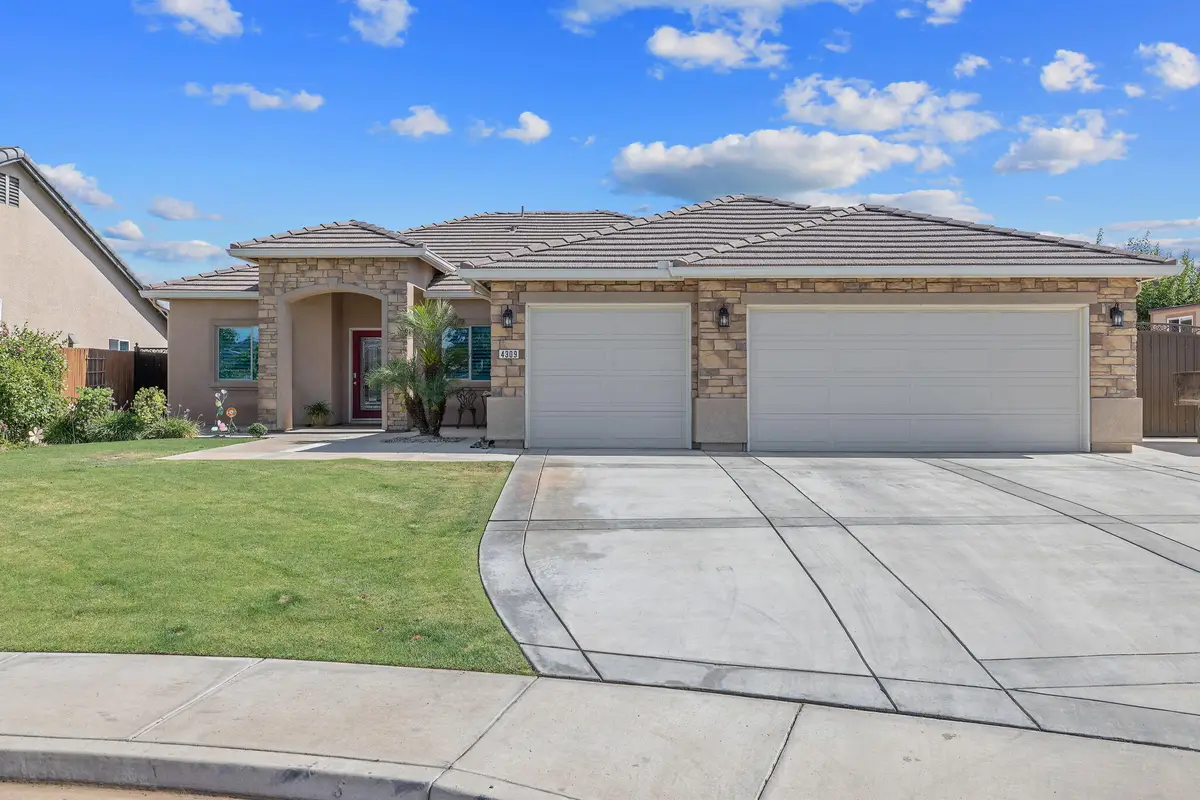 4309 Sierra Madre Avenue, Bakersfield, CA 93313 - #1