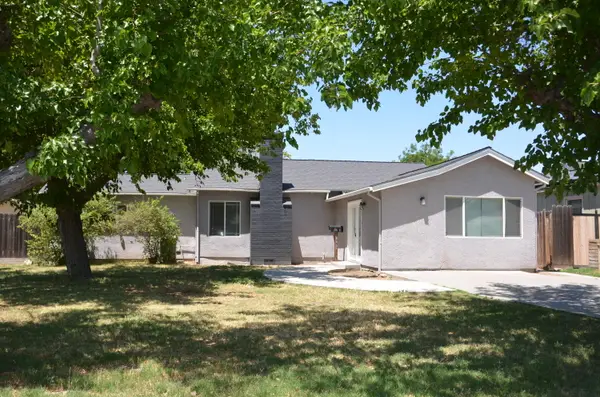 648 B Street, Lemoore, CA 93245
