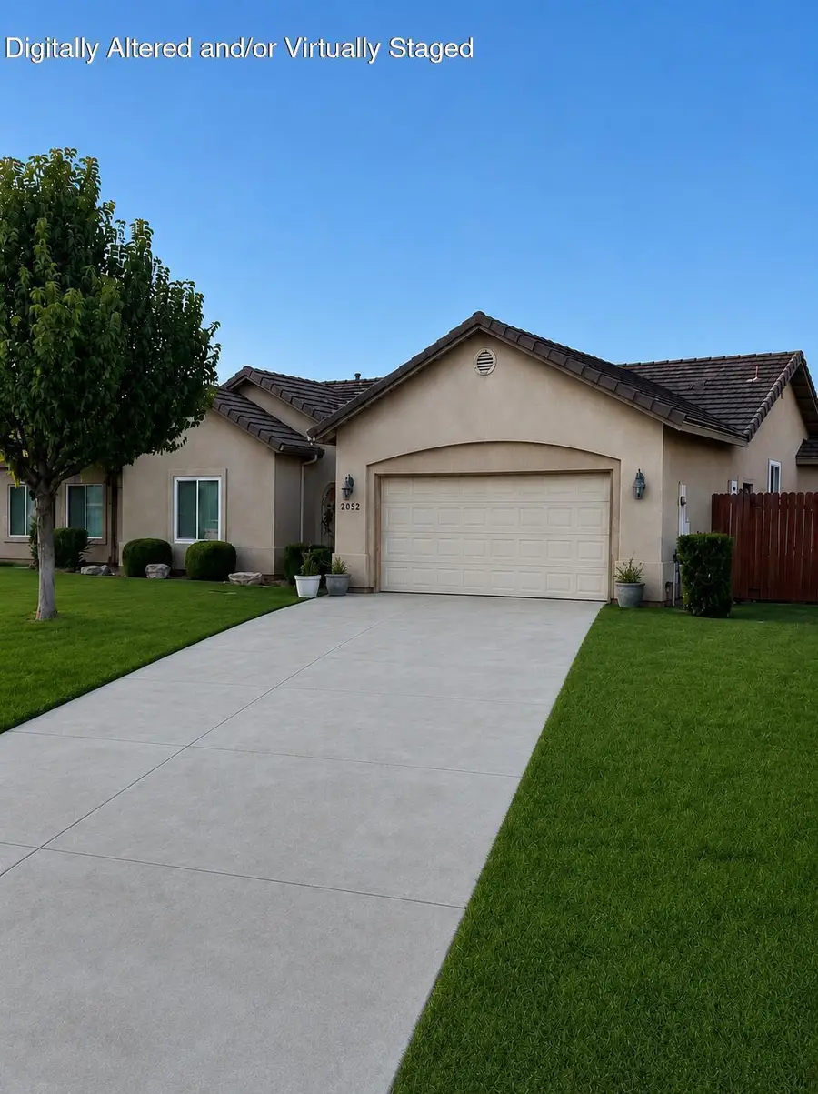 2052 W Orange Avenue, Porterville, CA 93257 - #3