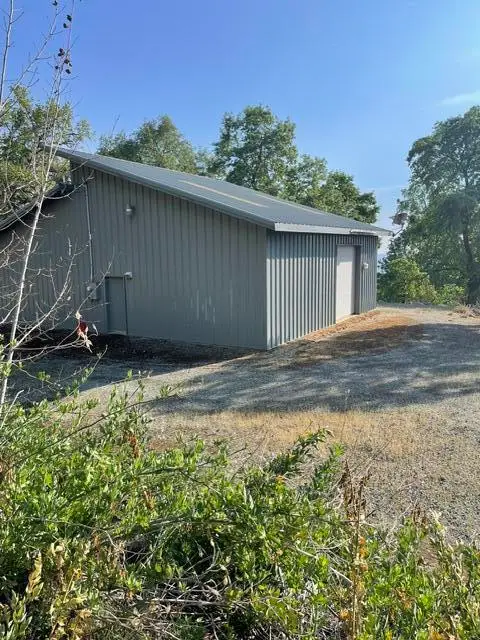 45967 Blue Ridge Drive #C, Springville, CA 93265 - #2