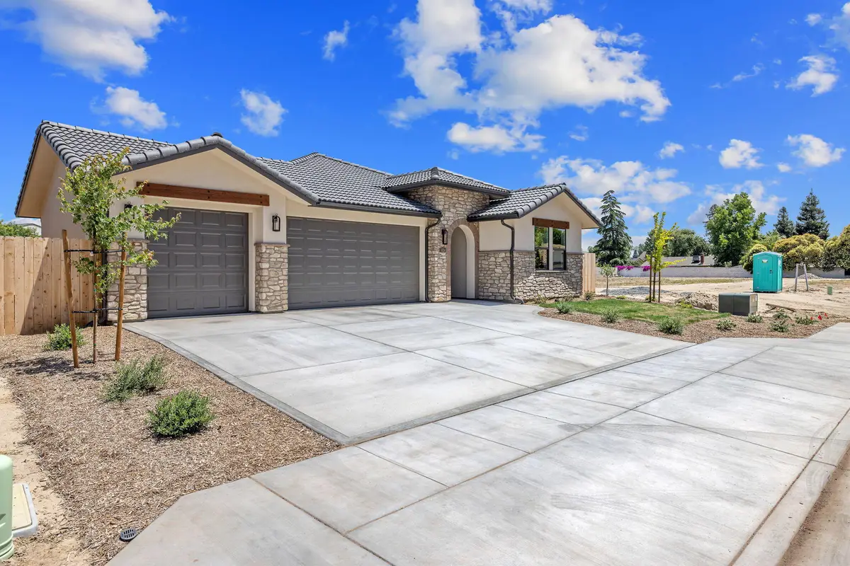 1024 N Rono Street, Visalia, CA 93291 - #1