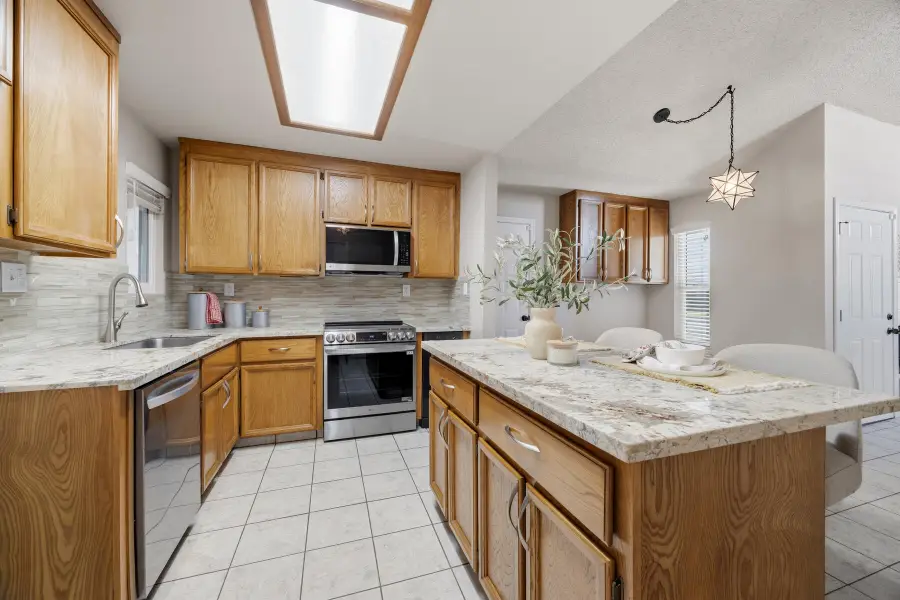 381 E Nees Avenue #101, Fresno, CA 93720 - #2