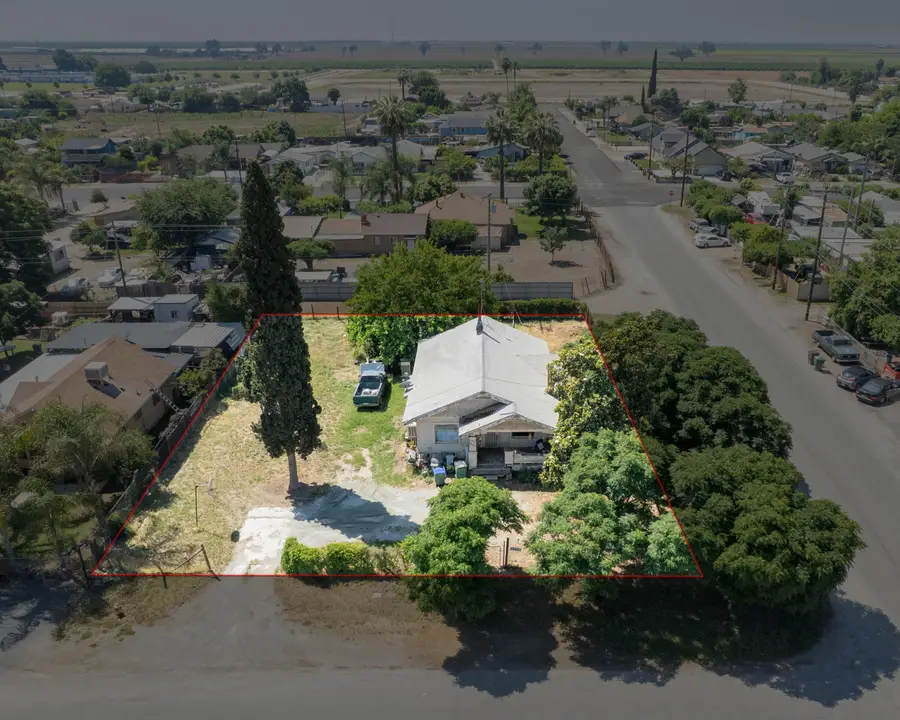 16611 Oak Avenue, Tulare, CA 93274 - #2