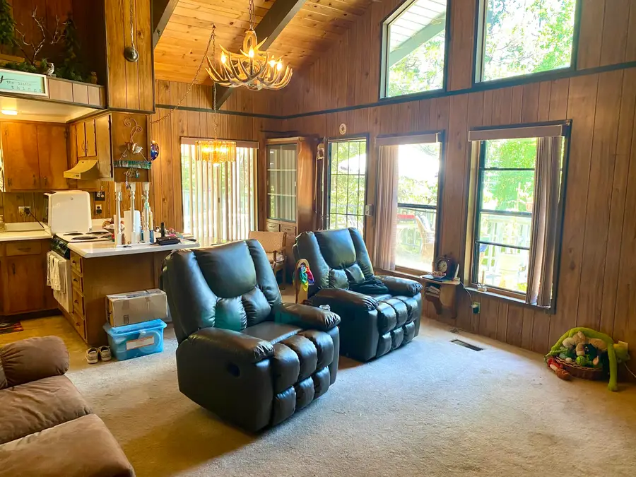 1207 Pine Haven Court, Springville, CA 93265 - #2