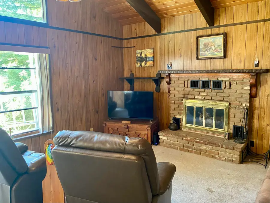 1207 Pine Haven Court, Springville, CA 93265 - #3