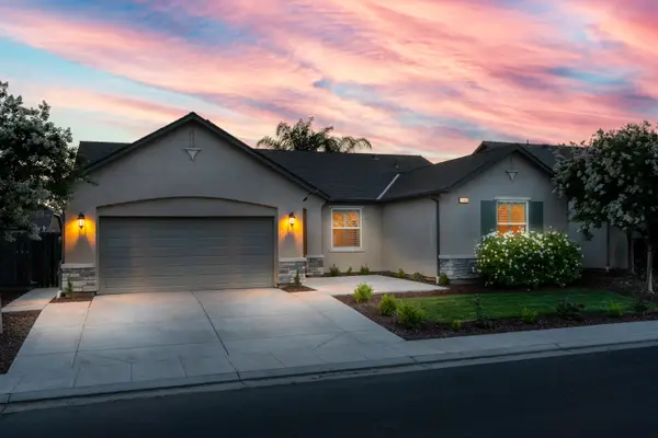 1664 Softwind Drive, Tulare, CA 93274
