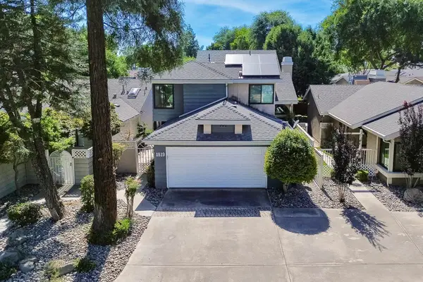 1819 S Stover Street, Visalia, CA 93292