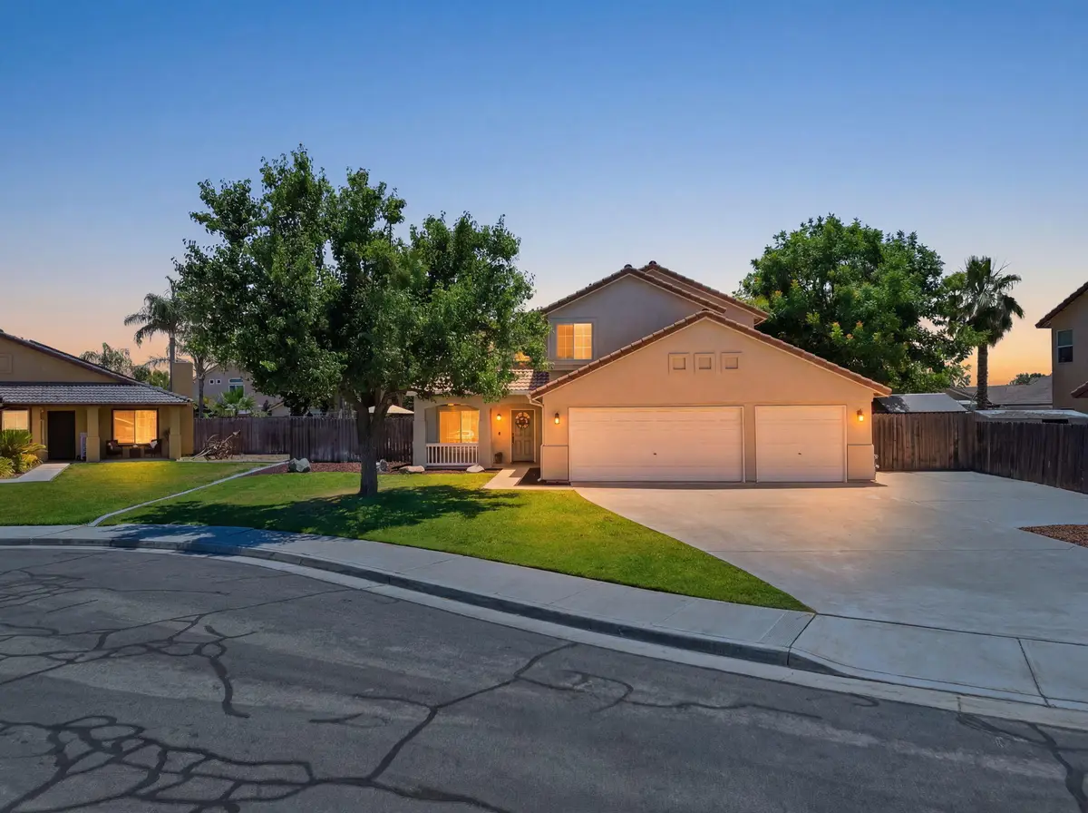 917 Margaret Circle, Hanford, CA 93230 - #1