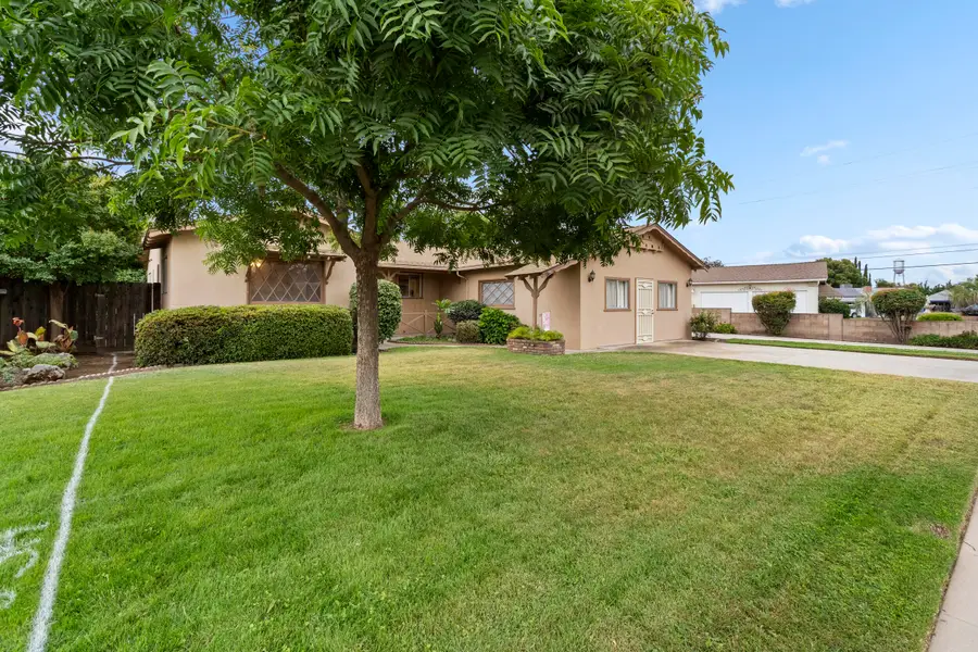 131 E Gail Avenue, Tulare, CA 93274 - #2