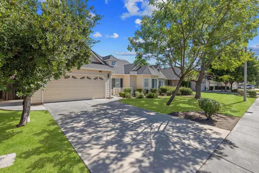 5202 W Oriole Avenue, Visalia, CA 93291 - #3
