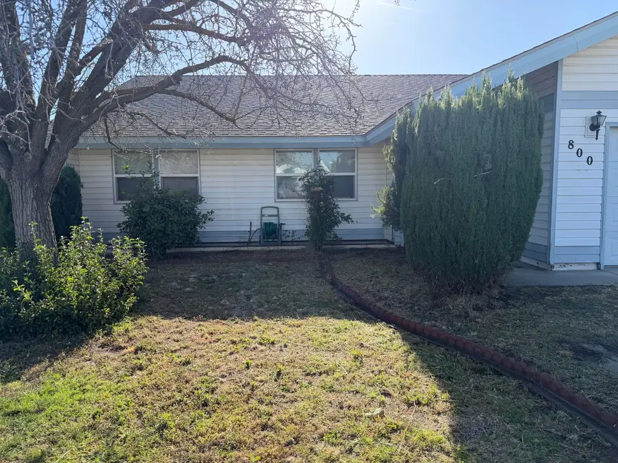 800 N B Street, Exeter, CA 93221 - #2