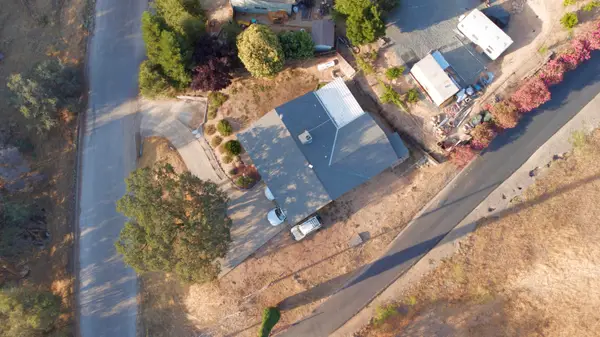 35823 Rio Vista Road, Springville, CA 93265