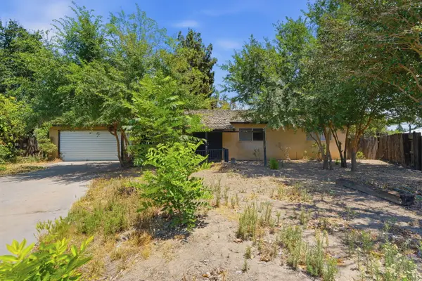 1924 S Tipton Court, Visalia, CA 93292