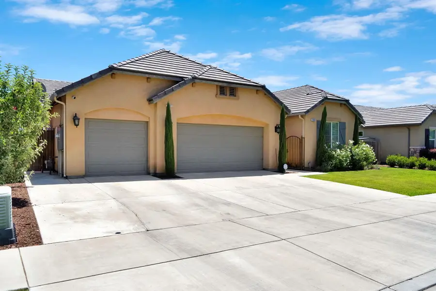 2824 N Boise Street, Visalia, CA 93291 - #2
