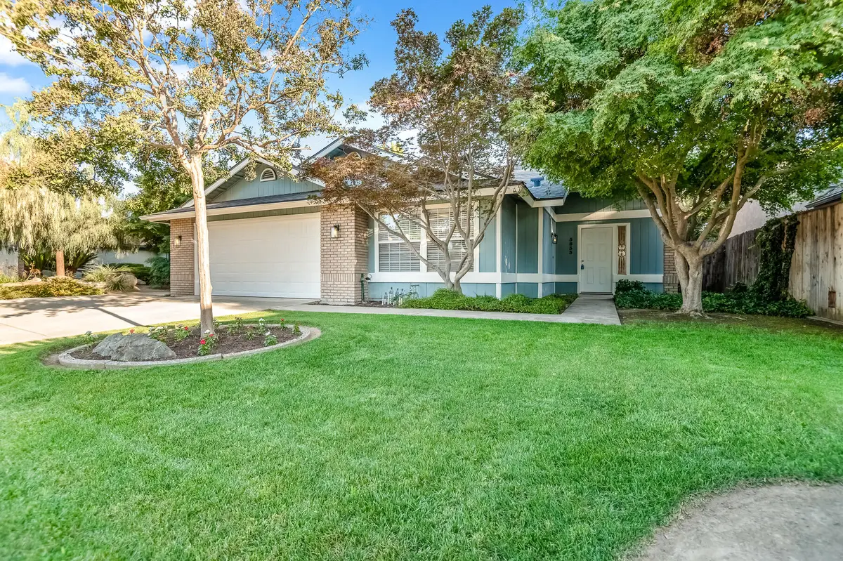 5833 W Paradise Avenue, Visalia, CA 93277 - #1